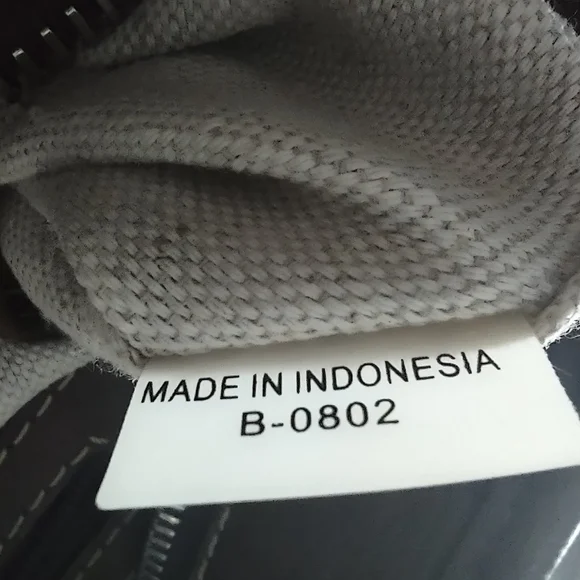 Michael Kors beige and brown logo leather handbag - Picture 6 of 6